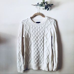 GAP cable knit sweater